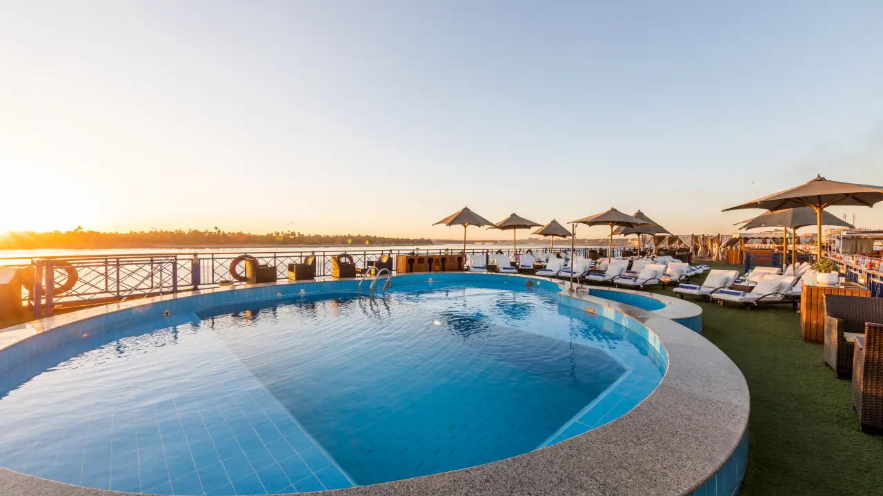 رحلة الباخرة إسميرالدا