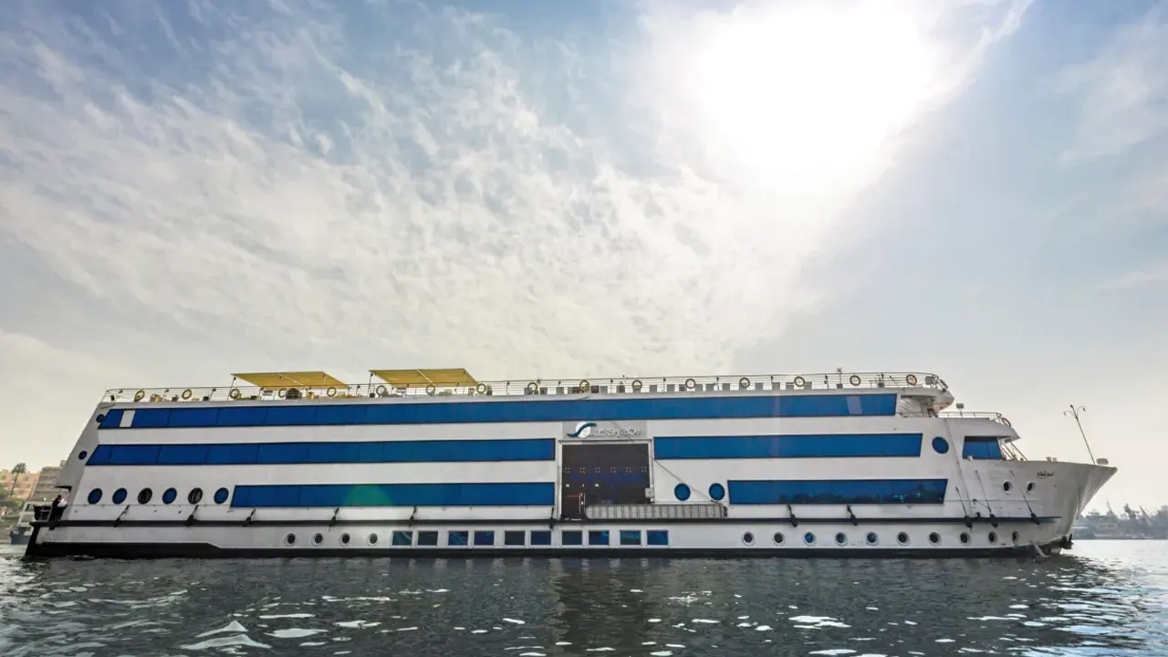 رحلة الباخرة بلو شادو I