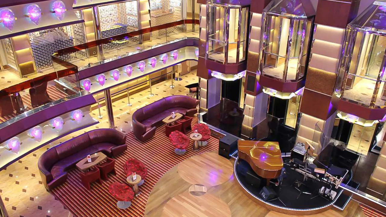 رحلة الباخرة فاشينوزا