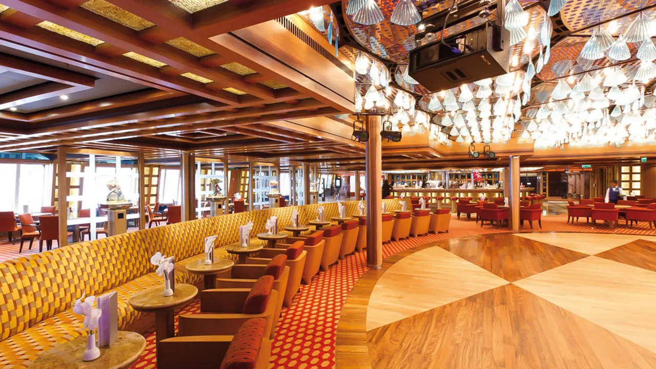 رحلة الباخرة فافولوسا