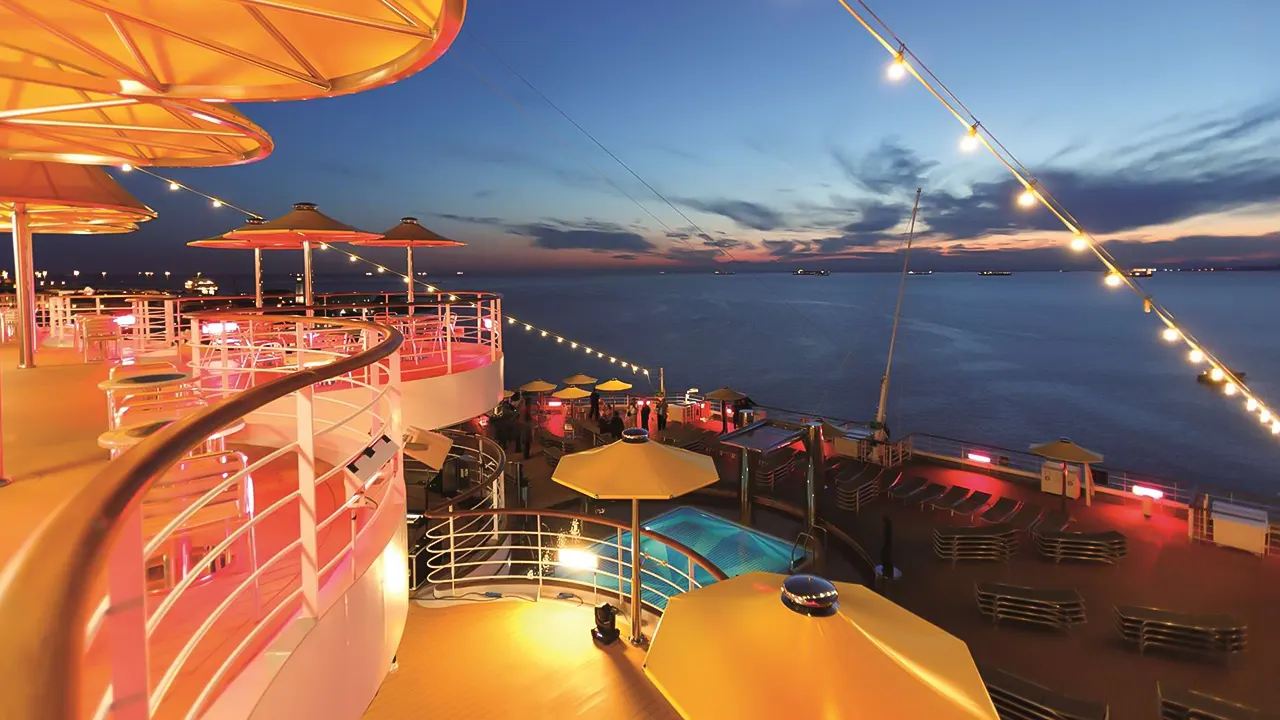 رحلة الباخرة فافولوسا