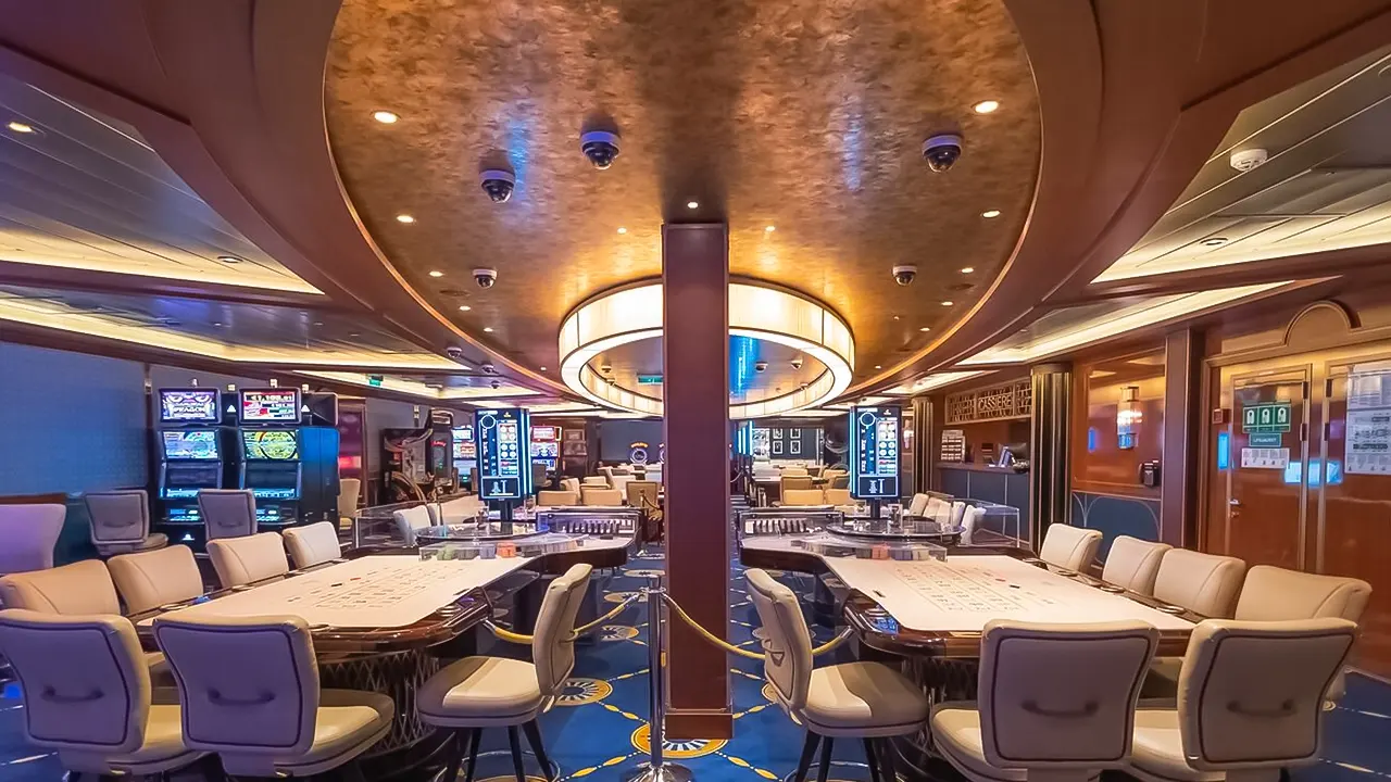 رحلة الباخرة سميرالدا